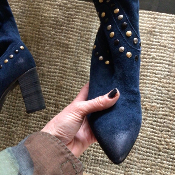 Sale! Rare Free People studded Dakota suede boot - Picture 3 of 13